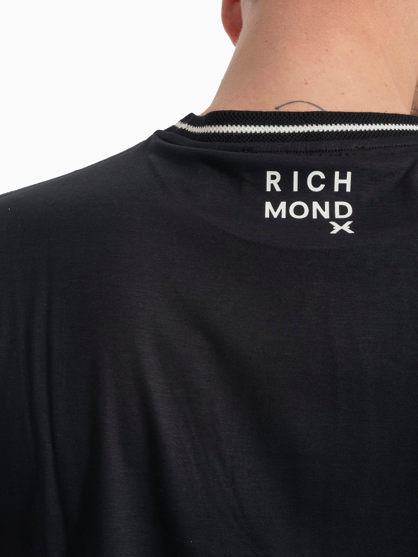 T-SHIRT JOHN RICHMOND UMP26335TS