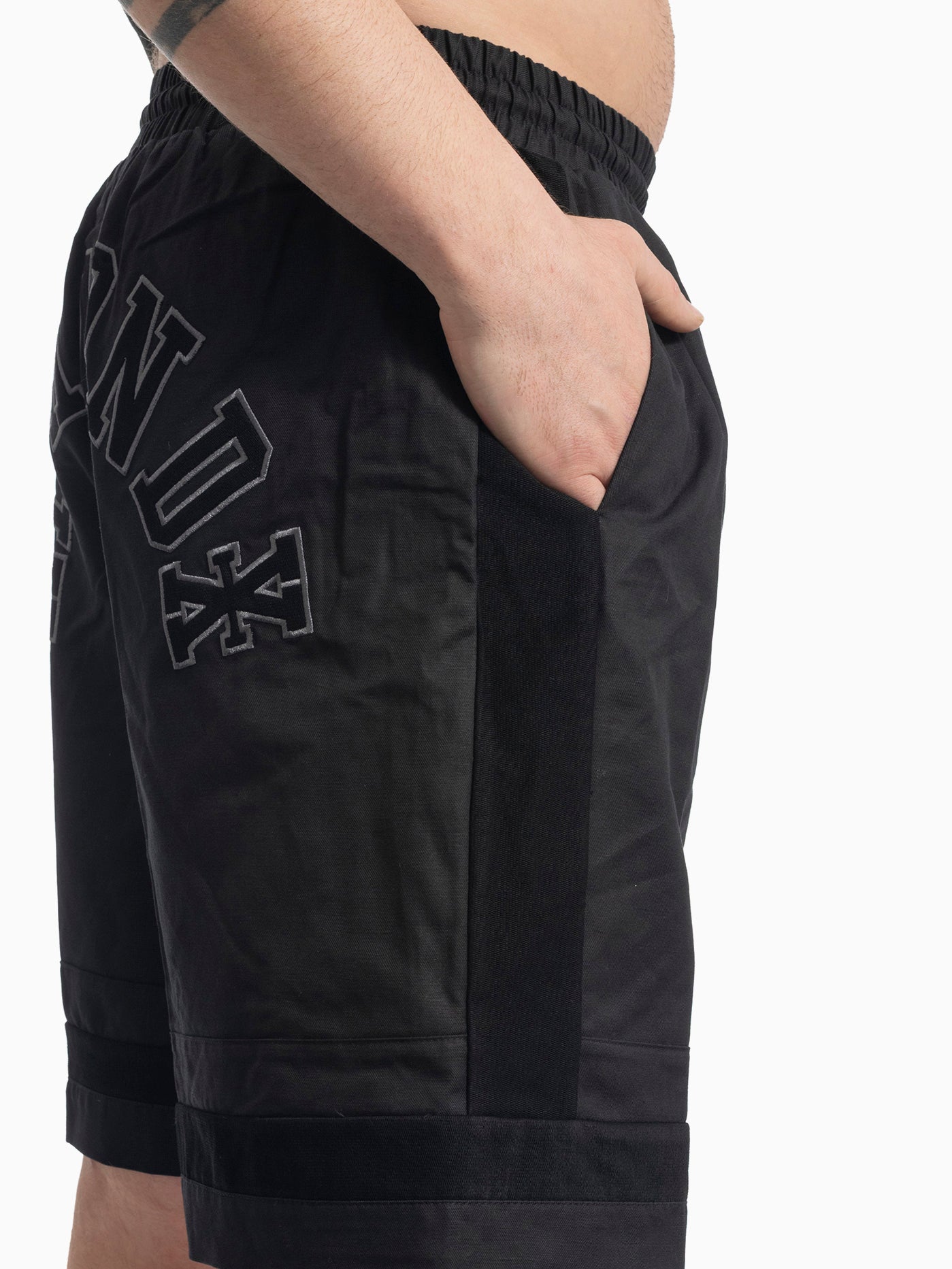 BERMUDA JOHN RICHMOND UMP26148BE